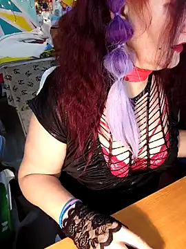 Snapshot of SabrinaXlovess chatting on 02/06/25, 06:56 SabrinaXlovess online show from 02/06/25, 06:56