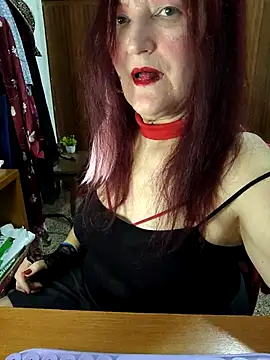 Snapshot of SabrinaXlovess chatting on 10/17/25, 04:53 SabrinaXlovess online show from 10/17/25, 04:53