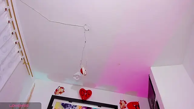 Snapshot of Scarlett_811 chatting on 02/17/25, 09:19 Scarlett 811 online show from 02/17/25, 09:19