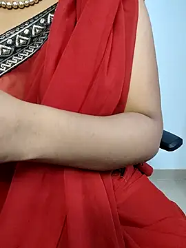 VR here 4U online show from 10/02/25, 06:15