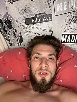 Snapshot of jimmyy_ chatting on 05/04/26, 02:40 jimmyy online show from 05/04/26, 02:40