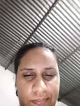 Snapshot of Andreita_95 chatting on 05/12/26, 10:01 Andreita 95 online show from 05/12/26, 10:01