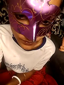 REVA DARLING online show from 01/15/25, 05:37