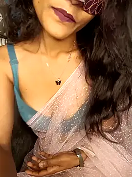 REVA DARLING online show from 01/26/25, 02:19