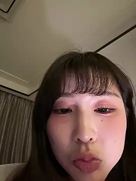 Snapshot of Momoever123456 chatting on 04/30/26, 04:46 Momoever123456 online show from 04/30/26, 04:46