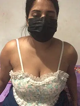 NOORA-GIRL online show from 02/19/25, 10:31