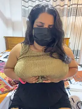 NOORA-GIRL online show from 02/27/26, 11:49