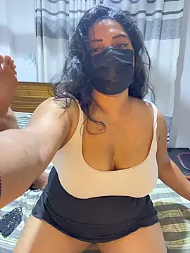 NOORA-GIRL online show from 03/31/26, 03:08