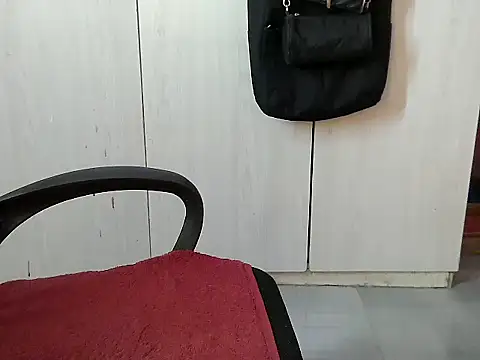 Snapshot of Destiny_Desire chatting on 09/15/25, 05:24 Destiny Desire online show from 09/15/25, 05:24