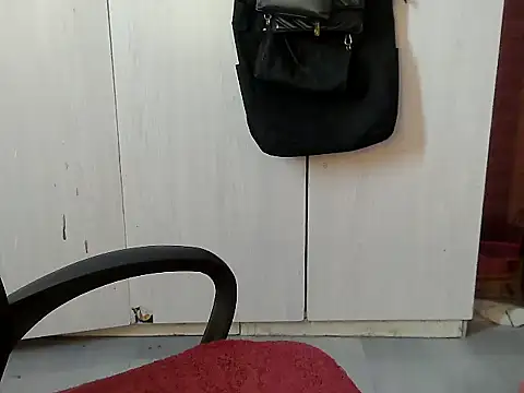 Snapshot of Destiny_Desire chatting on 11/23/25, 09:31 Destiny Desire online show from 11/23/25, 09:31