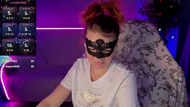 Snapshot of Sexy-Housewife chatting on 01/04/25, 02:04 Sexy-Housewife online show from 01/04/25, 02:04