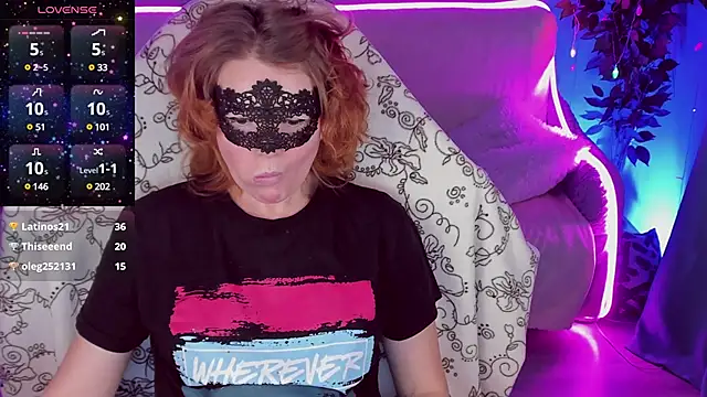 Snapshot of Sexy-Housewife chatting on 01/14/25, 10:34 Sexy-Housewife online show from 01/14/25, 10:34