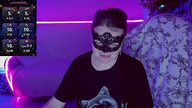 Snapshot of Sexy-Housewife chatting on 01/26/25, 08:13 Sexy-Housewife online show from 01/26/25, 08:13