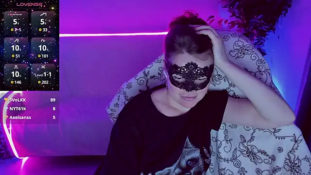 Snapshot of Sexy-Housewife chatting on 03/08/25, 12:30 Sexy-Housewife online show from 03/08/25, 12:30