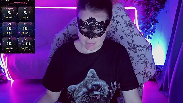 Snapshot of Sexy-Housewife chatting on 03/21/25, 01:01 Sexy-Housewife online show from 03/21/25, 01:01