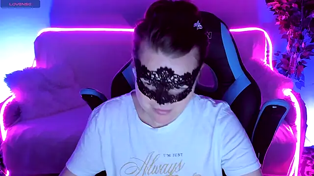 Snapshot of Sexy-Housewife chatting on 09/14/25, 07:13 Sexy-Housewife online show from 09/14/25, 07:13