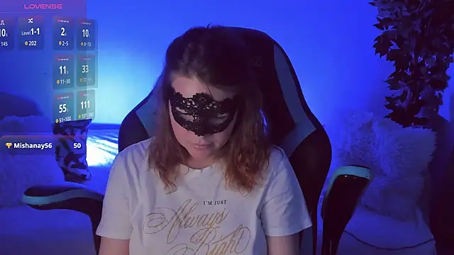 Snapshot of Sexy-Housewife chatting on 10/04/25, 08:07 Sexy-Housewife online show from 10/04/25, 08:07