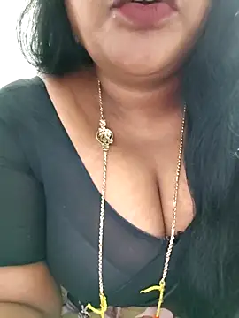 Snapshot of Swapna_143 chatting on 03/12/26, 05:52 Swapna 143 online show from 03/12/26, 05:52