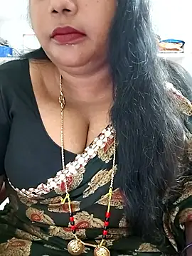 Snapshot of Swapna_143 chatting on 03/26/26, 01:44 Swapna 143 online show from 03/26/26, 01:44