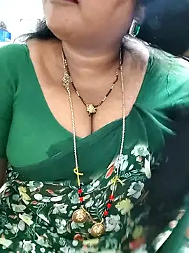 Snapshot of Swapna_143 chatting on 06/10/26, 05:01 Swapna 143 online show from 06/10/26, 05:01
