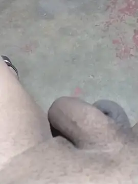 leogomesplus 69 online show from 10/26/25, 09:04