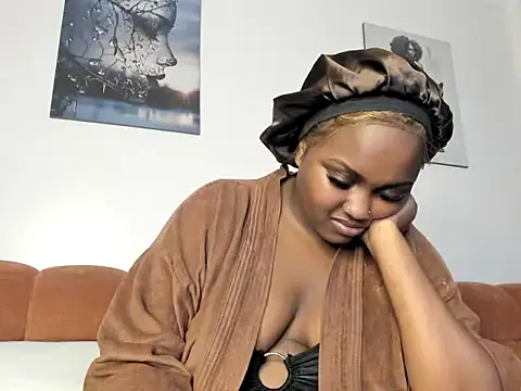 Snapshot of _nightnurse chatting on 11/19/25, 08:53 nightnurse online show from 11/19/25, 08:53