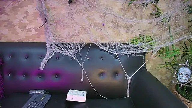 cherry chel online show from 10/20/25, 08:09