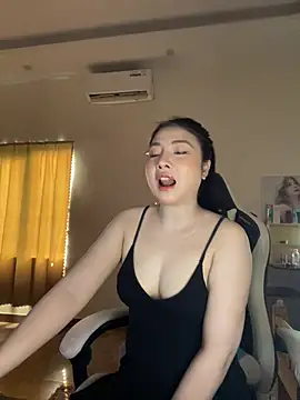 Snapshot of MiMi_0293 chatting on 04/07/26, 01:17 MiMi 0293 online show from 04/07/26, 01:17