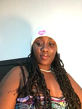 Lola kims online show from 06/24/26, 12:04
