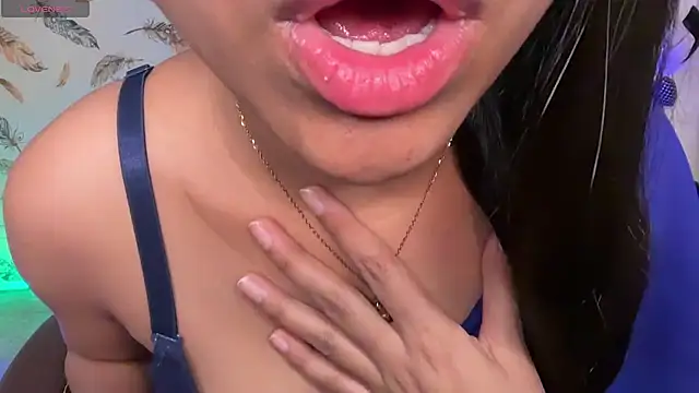 Snapshot of ridhima_ranii chatting on 09/26/25, 05:39 ridhima ranii online show from 09/26/25, 05:39