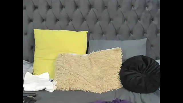 DIRTYTALKINQUEEN online show from 09/19/25, 08:09