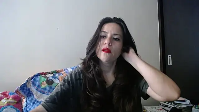 Snapshot of KAROLCANDY chatting on 12/05/25, 02:14 KAROLCANDY online show from 12/05/25, 02:14