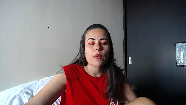 Snapshot of KAROLCANDY chatting on 04/25/26, 09:23 KAROLCANDY online show from 04/25/26, 09:23