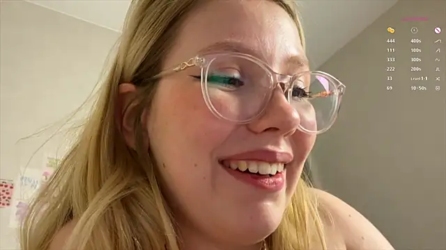 HoneyAudrey online show from 01/13/25, 01:28