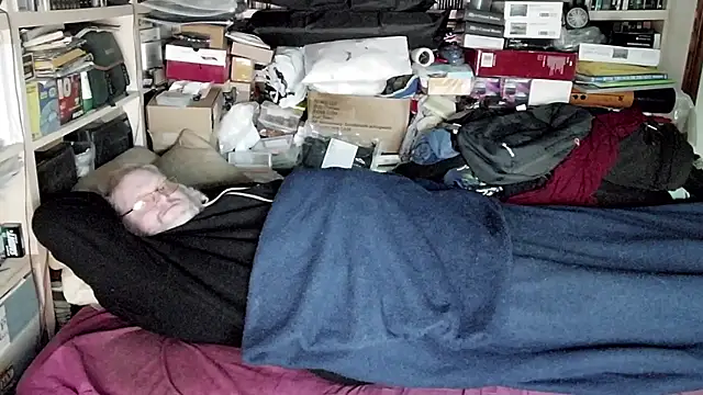 hadeszeuss2 online show from 12/20/24, 04:36