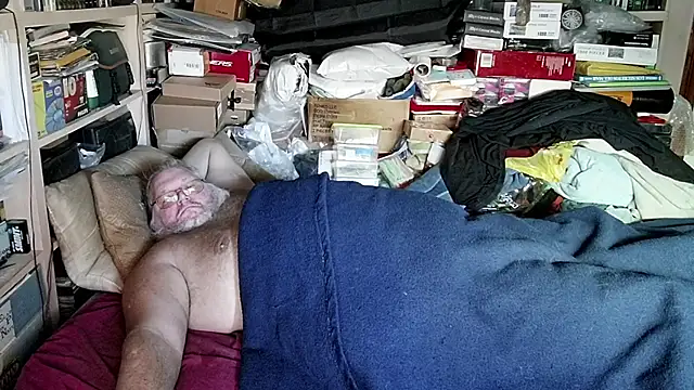 hadeszeuss2 online show from 12/26/24, 04:14