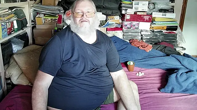 hadeszeuss2 online show from 01/14/25, 02:32