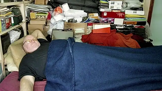 hadeszeuss2 online show from 01/20/25, 05:37