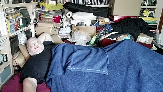 hadeszeuss2 online show from 03/04/25, 02:42