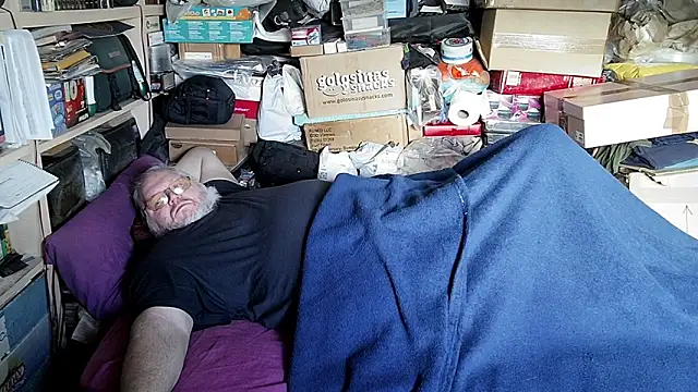 hadeszeuss2 online show from 12/15/25, 02:54