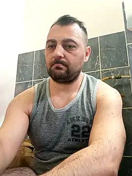 Snapshot of Mirkoxxx@xh chatting on 03/26/26, 06:08 Mirkoxxxxh online show from 03/26/26, 06:08