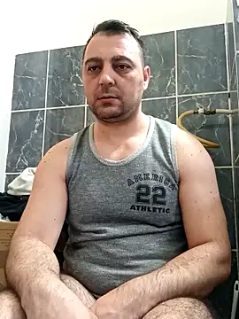 Snapshot of Mirkoxxx@xh chatting on 04/02/26, 07:50 Mirkoxxxxh online show from 04/02/26, 07:50