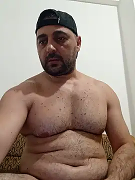 Snapshot of Mirkoxxx@xh chatting on 07/02/26, 07:09 Mirkoxxxxh online show from 07/02/26, 07:09