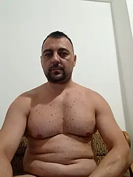 Snapshot of Mirkoxxx@xh chatting on 07/18/26, 07:17 Mirkoxxxxh online show from 07/18/26, 07:17
