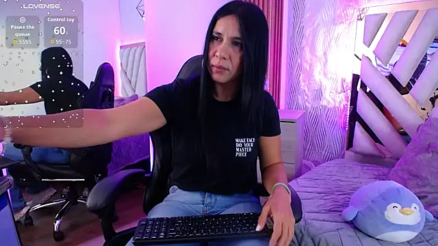 Camille jhonson online show from 02/01/26, 10:47