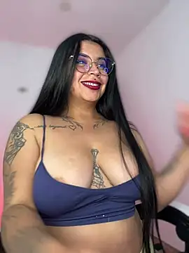 Snapshot of Devilsweet17 chatting on 03/10/26, 08:58 Devilsweet17 online show from 03/10/26, 08:58