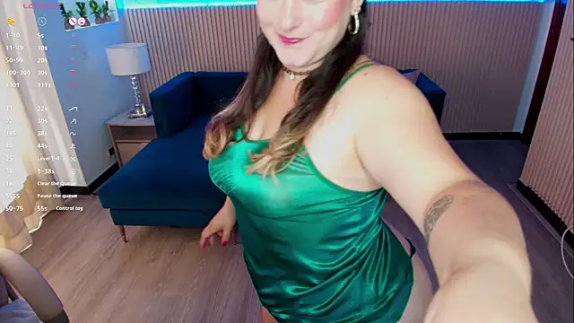 Snapshot of lenah_smith chatting on 11/08/25, 11:43 lenah smith online show from 11/08/25, 11:43