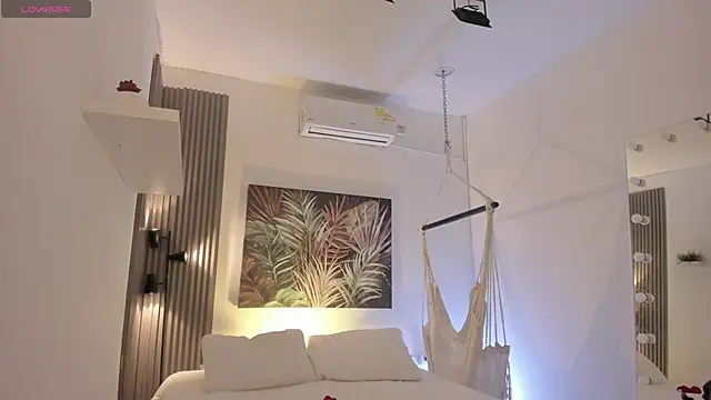 emma alice  online show from 12/15/25, 10:19