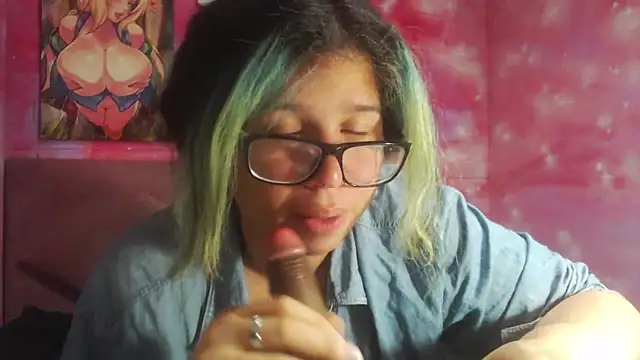 Snapshot of selenablairx chatting on 02/18/25, 12:48 selenablairx online show from 02/18/25, 12:48