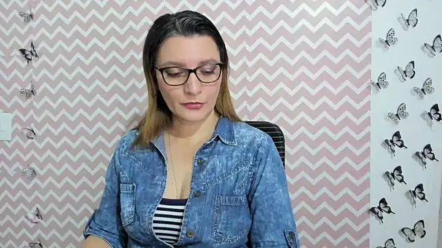 Snapshot of Amie_Adams82_ chatting on 02/07/25, 04:35 Amie Adams82 online show from 02/07/25, 04:35